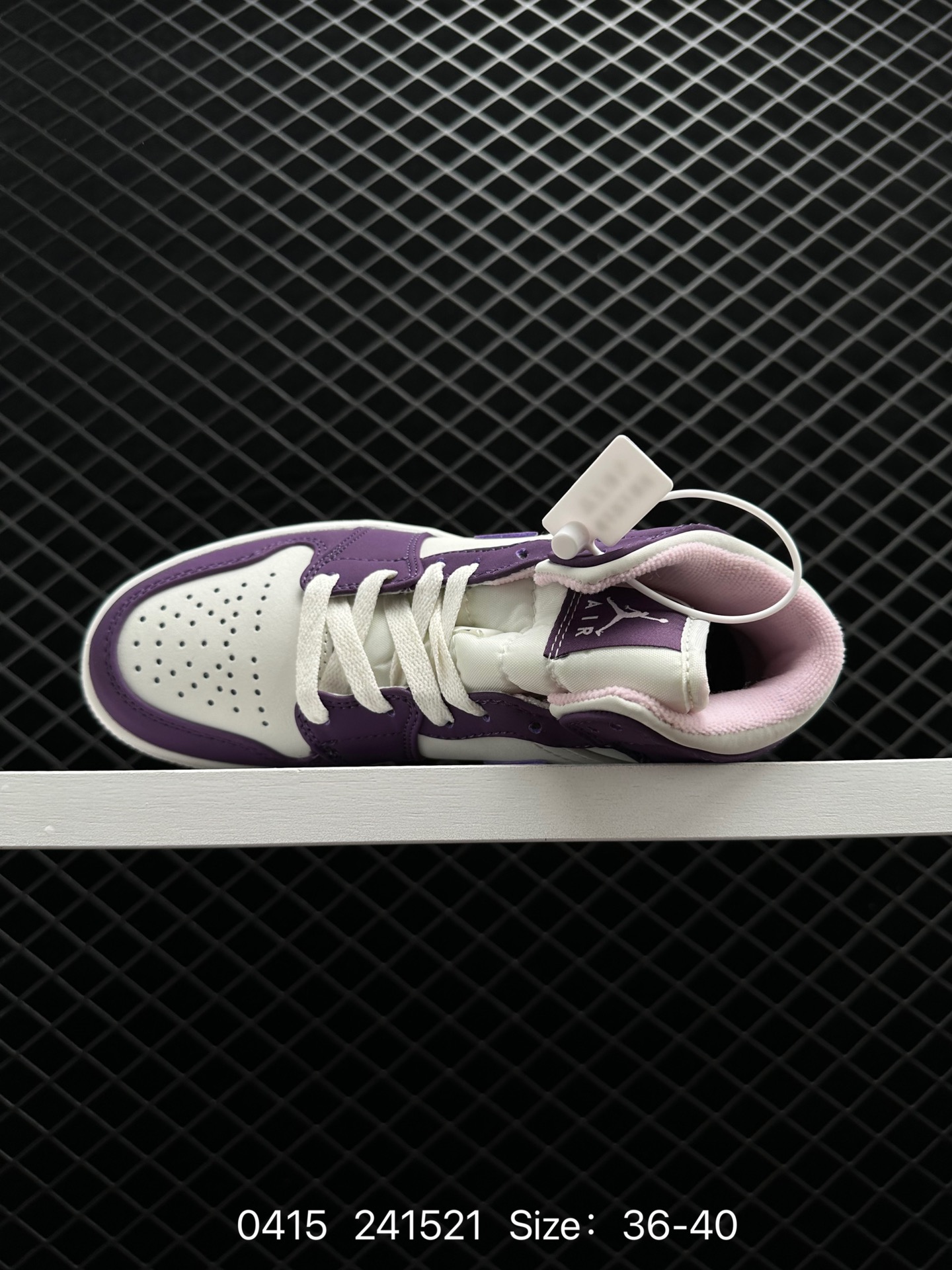 NIKE AIR JORDAN 1 MID AJ1